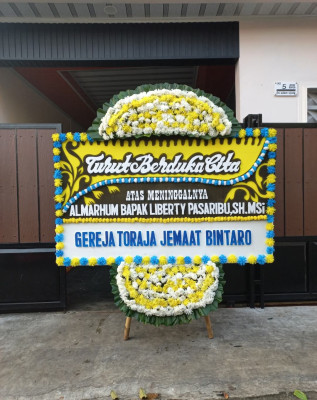 Papan Bunga Duka di Batang Gangsal